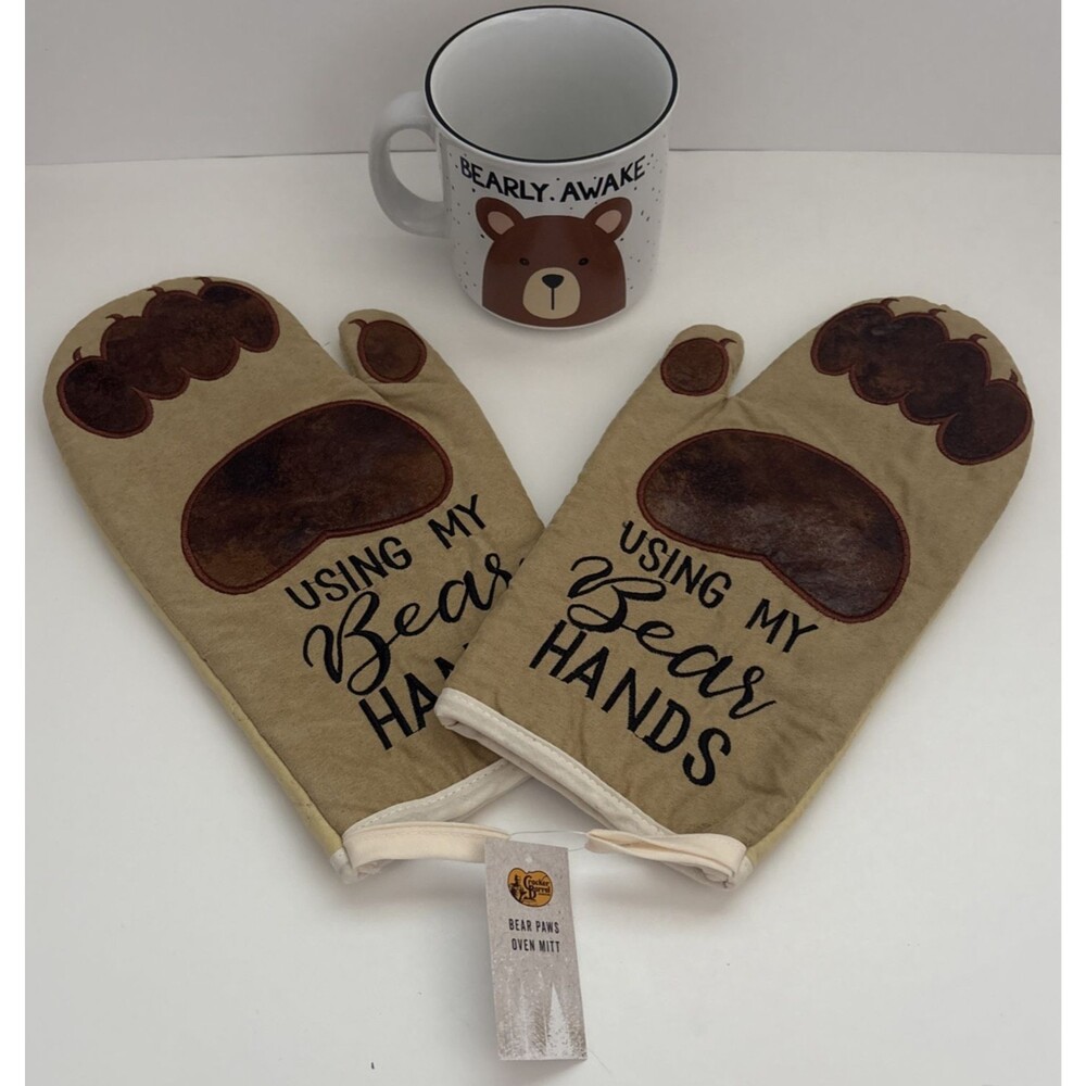New USING MY BEAR HANDS Oven Mitts + Bearly Awake Mug Animal Bear Gift Set
